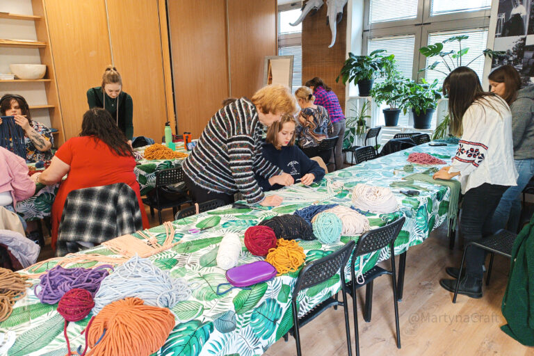 Kobiece motywy, Filia BOK Estrady